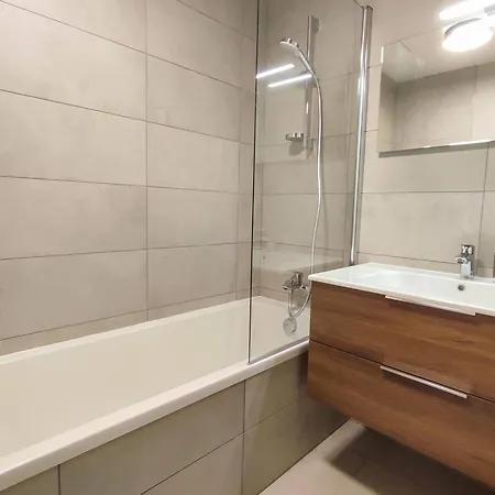 3* A - 6 Pers. - Pied De Pistes, Parking, Wifi, Prestations Hotelieres - Fr-1-356-464 בקתה *